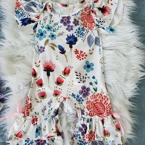 ✨ Baby Girl Floral Onesie 🌷💮 12 Month